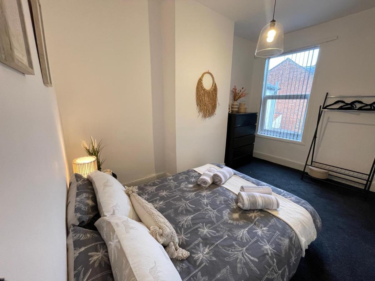 Urban 3 Bedroom In Kings Heath-great Location Holiday home Birmingham