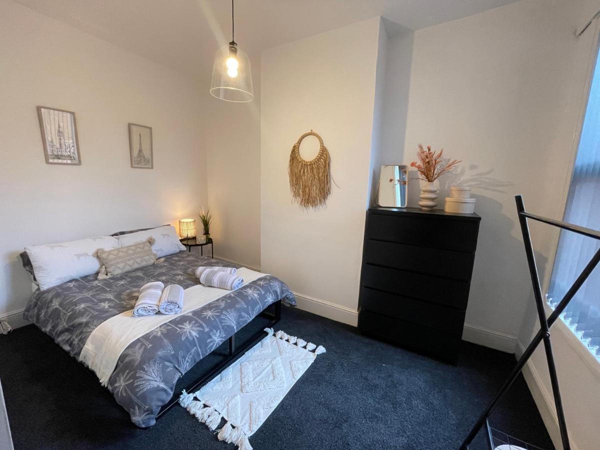 Urban 3 Bedroom In Kings Heath-great Location